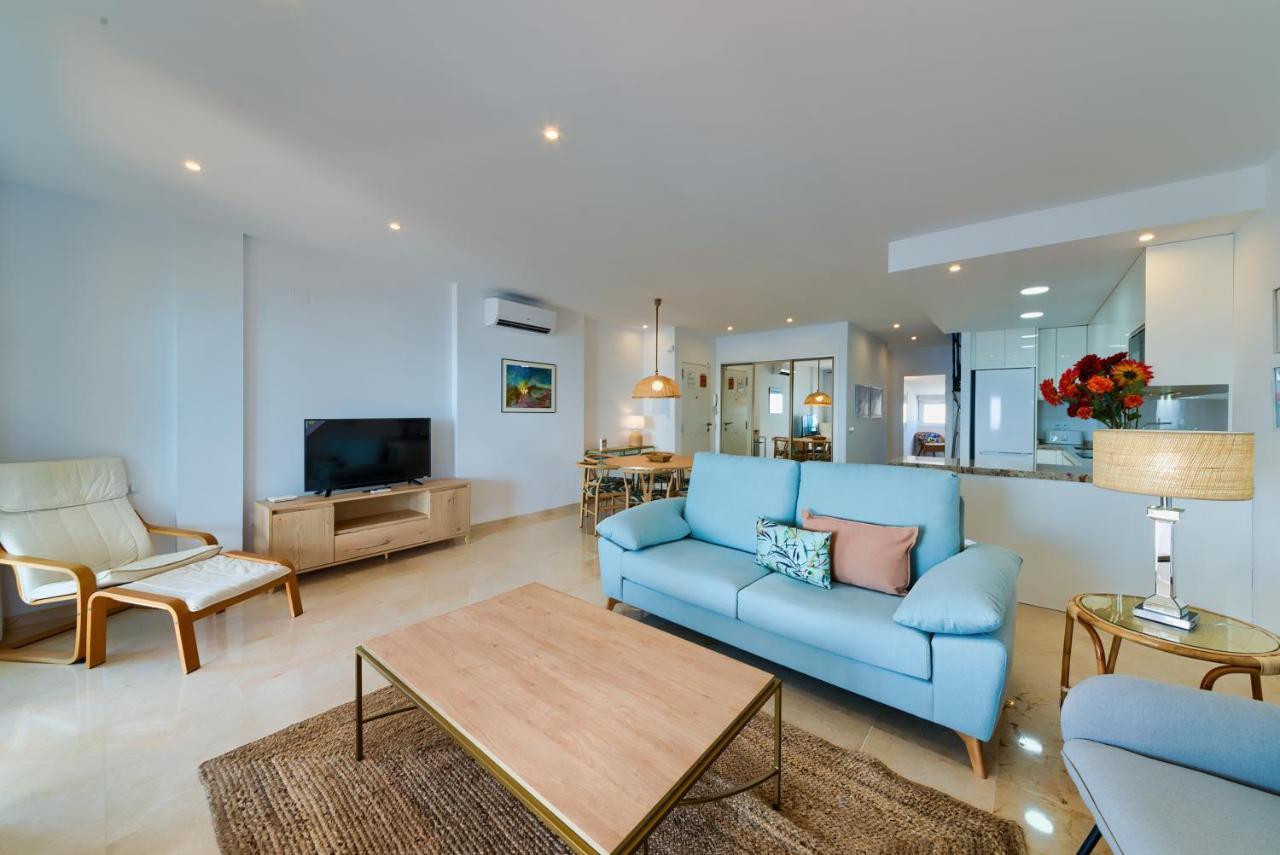 Holidays2Fuengirola Duplex With Stunning Sea View, Terraces,1St Line Beside Port 外观 照片