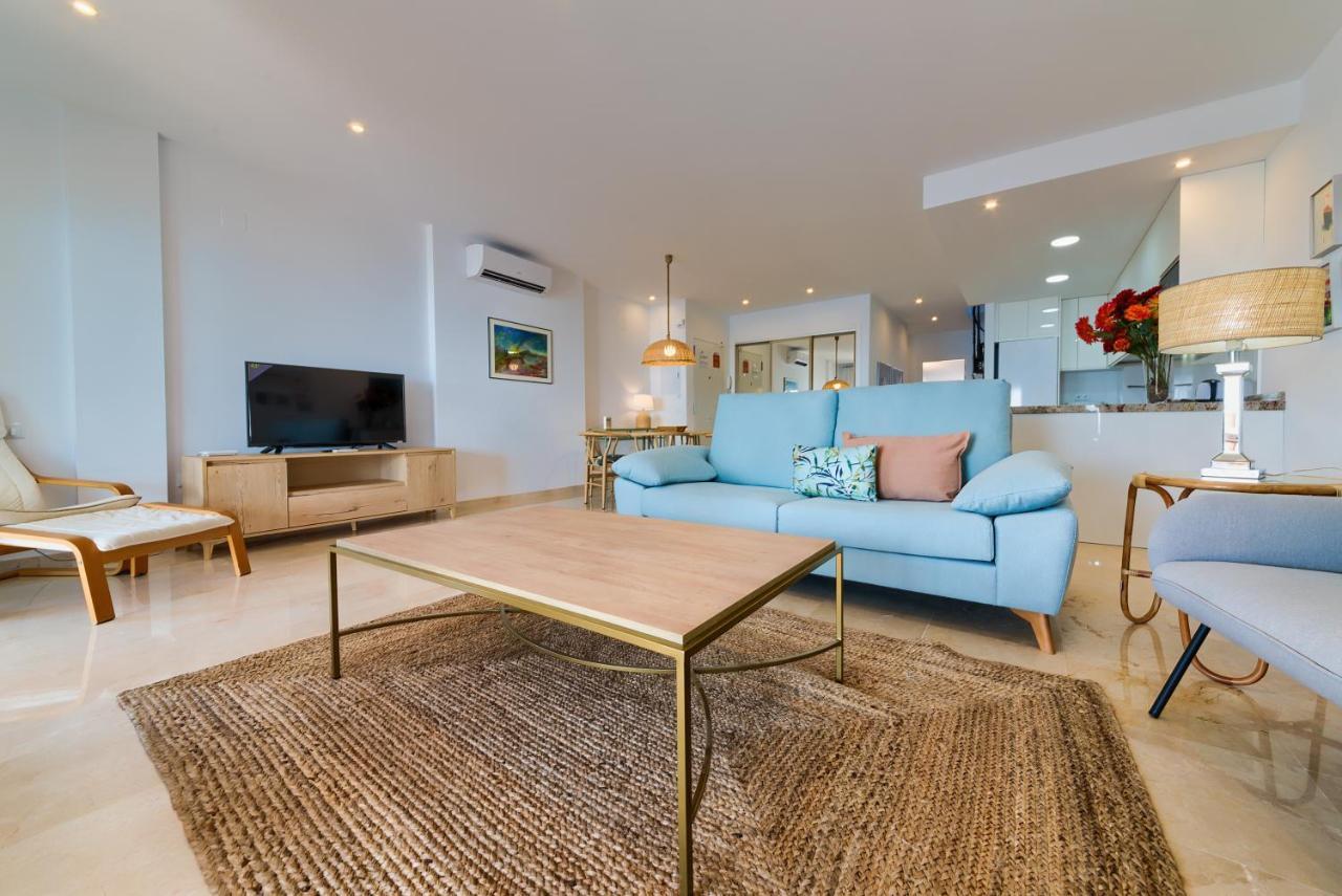 Holidays2Fuengirola Duplex With Stunning Sea View, Terraces,1St Line Beside Port 外观 照片