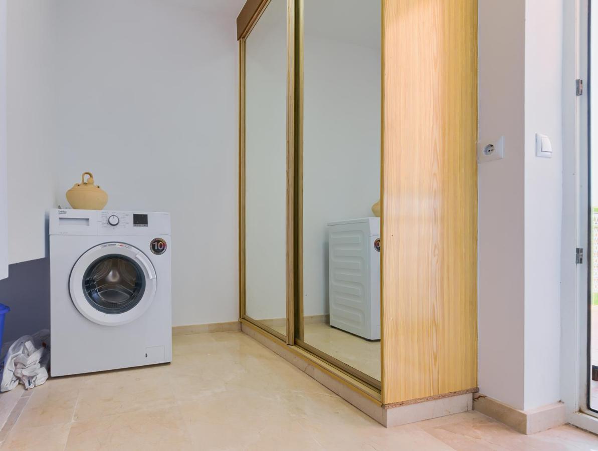 Holidays2Fuengirola Duplex With Stunning Sea View, Terraces,1St Line Beside Port 外观 照片