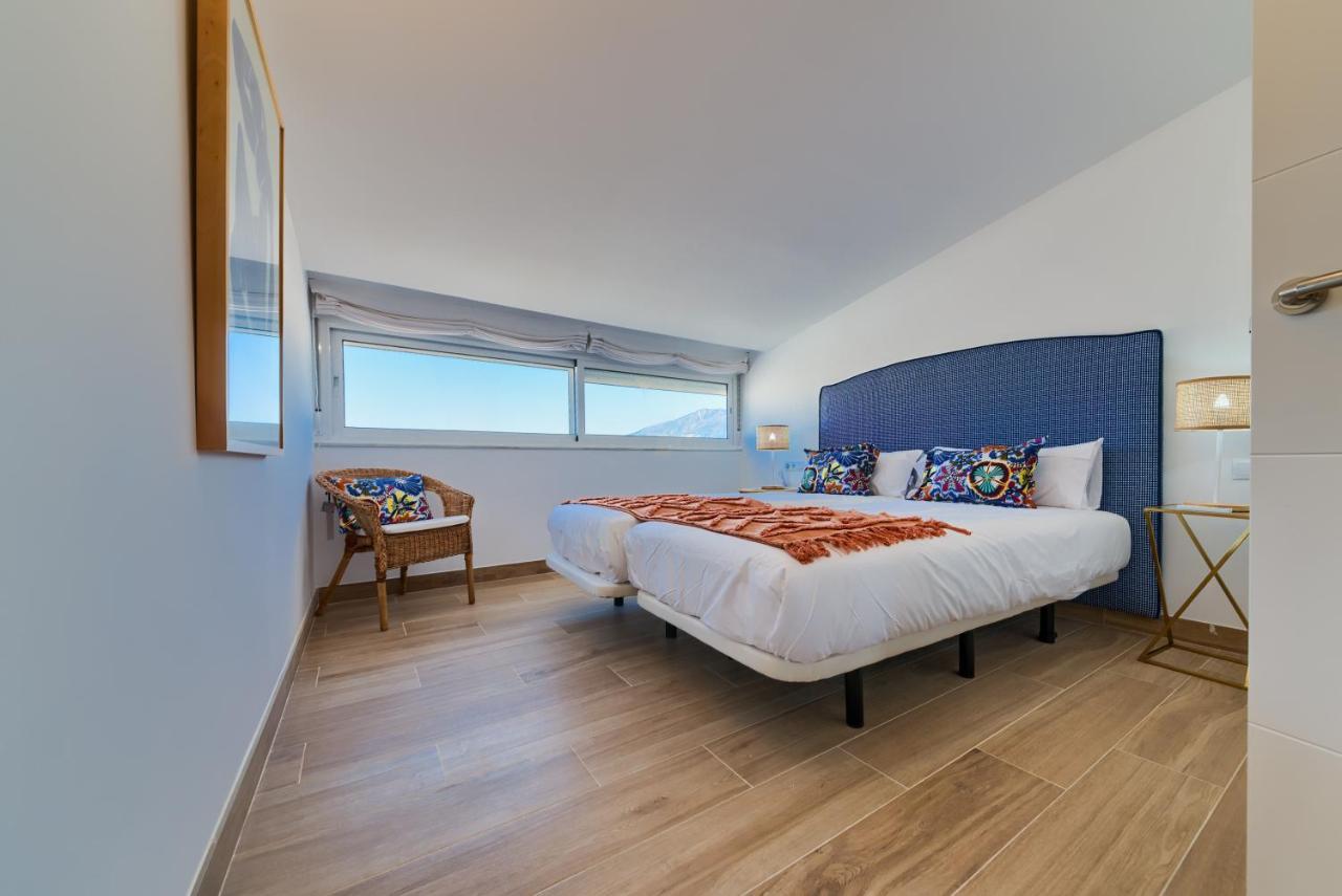 Holidays2Fuengirola Duplex With Stunning Sea View, Terraces,1St Line Beside Port 外观 照片
